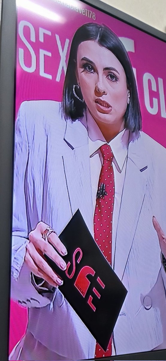 desde cuando chiara oliver está trabajando también de reportera en la sexta? 🧐 kiki multitasking 

<a href="/chiaraoliver/">chiara oliver</a>