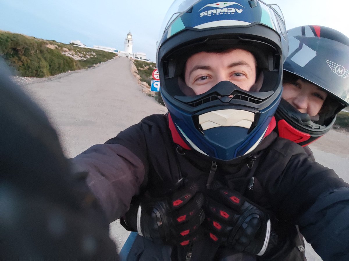 Davitron4 tweet media