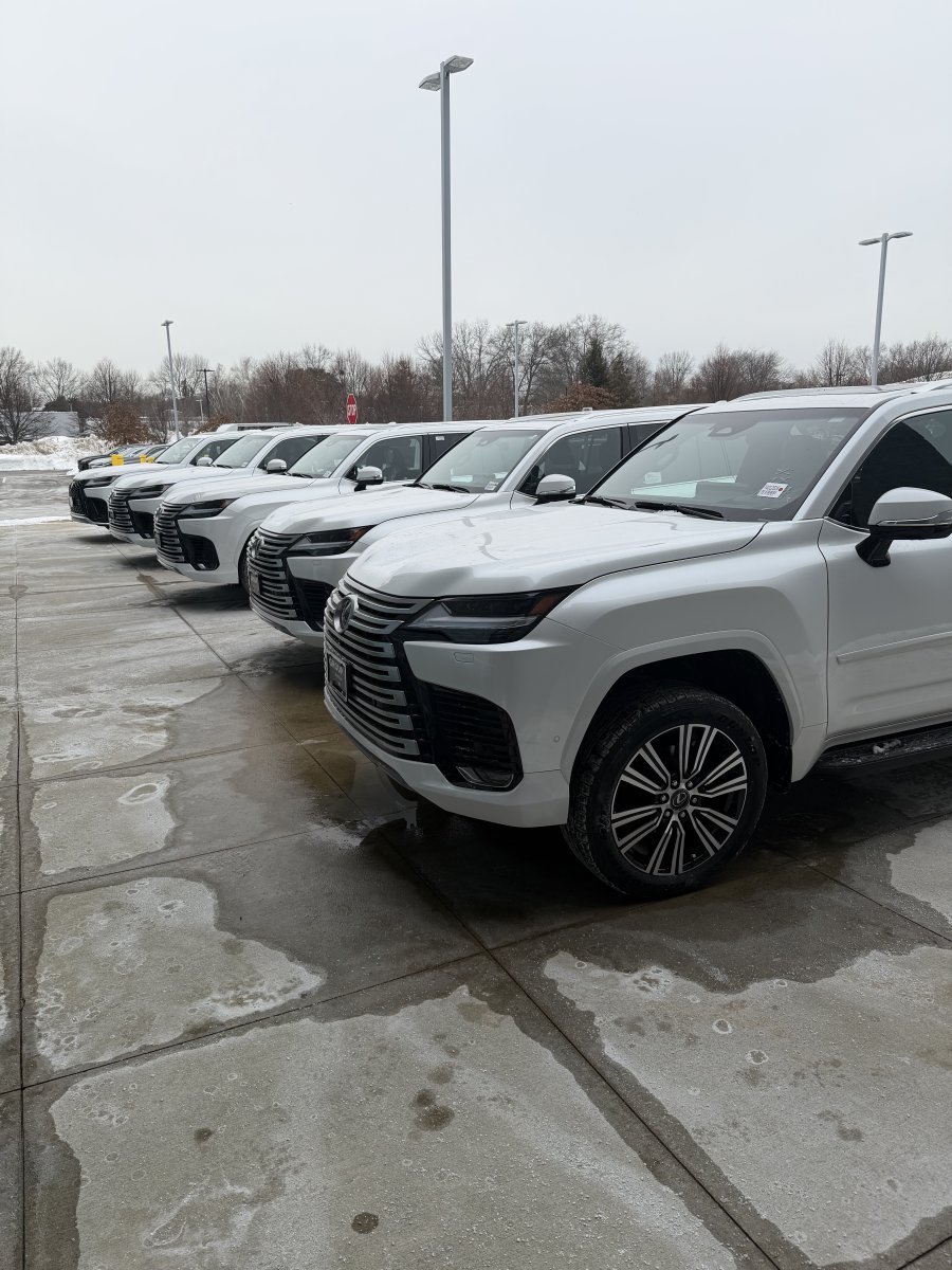DanversLexus's tweet image. So many options, one place to find your perfect ride 🚗✨Ira Lexus of Danvers is fully stocked with incredible vehicles ready for you to explore. Come down, check out the lineup, and drive home in something you love today. #IraLexus #LexusOfDanvers #FindYourDrive