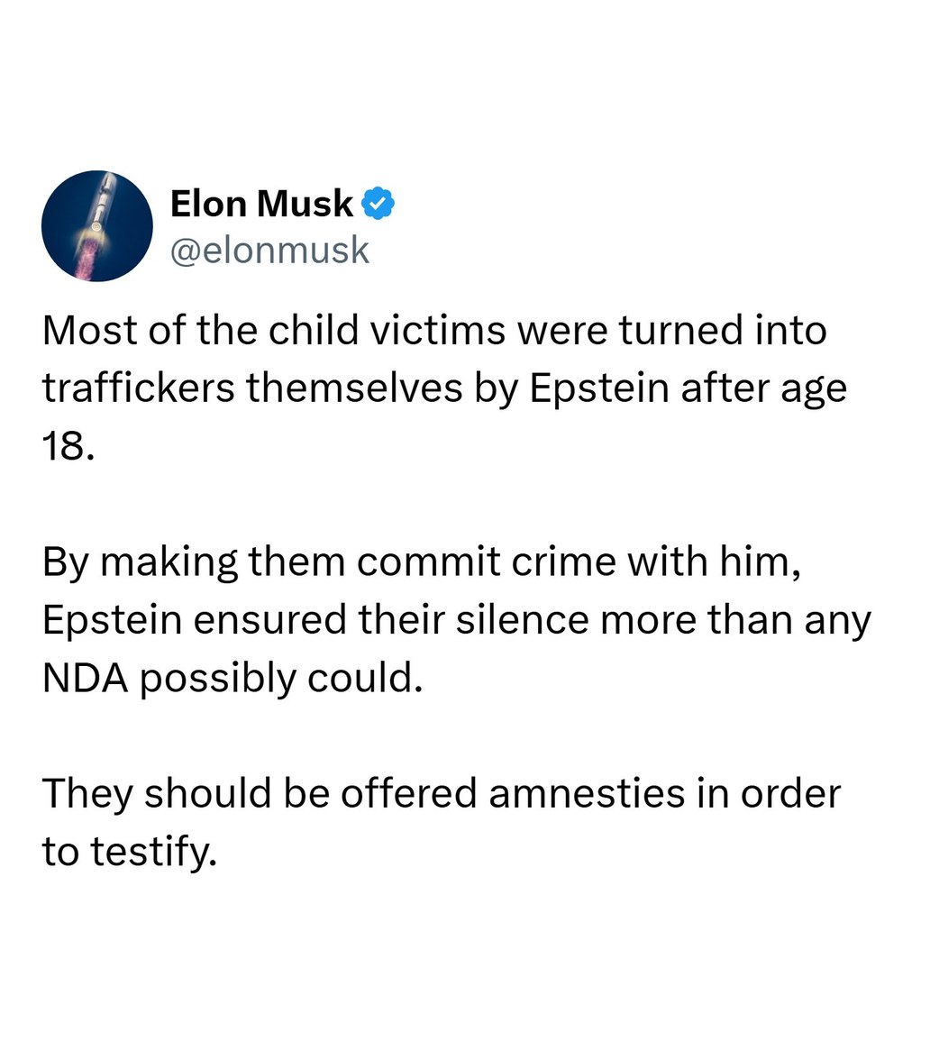 Elon Musk hat auf einen Post von Nicole Arbour geantwortet: „Ich verstehe nicht, warum die Epstein-Opfer immer noch keine Namen nennen wollen.“

Musk schrieb darauf: "Die meisten der minderjährigen Opfer wurden nach ihrem 18. Lebensjahr von Epstein selbst zu Menschenhändlern