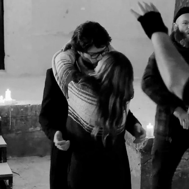 I'm still here, I'm still in this kiss