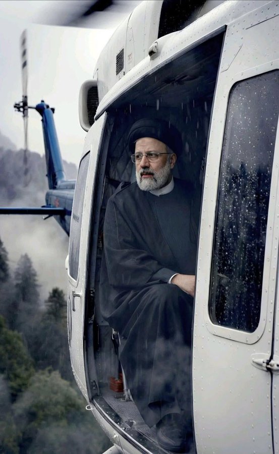 كان فقيهاً مجتهداً وعالماً قبل ان يكون رئيس دولة 🇮🇷
العبد الصالح الشهـ،،،ـيد ابراهيم رئيسي الرحمه والرضو١ن