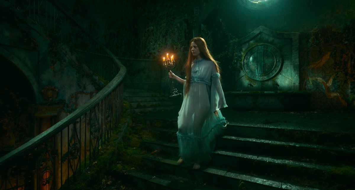 gothfiles's tweet photo. thinking about how every frame in ‘frankenstein’ looked like a painting https://t.co/ZavPNpK25q