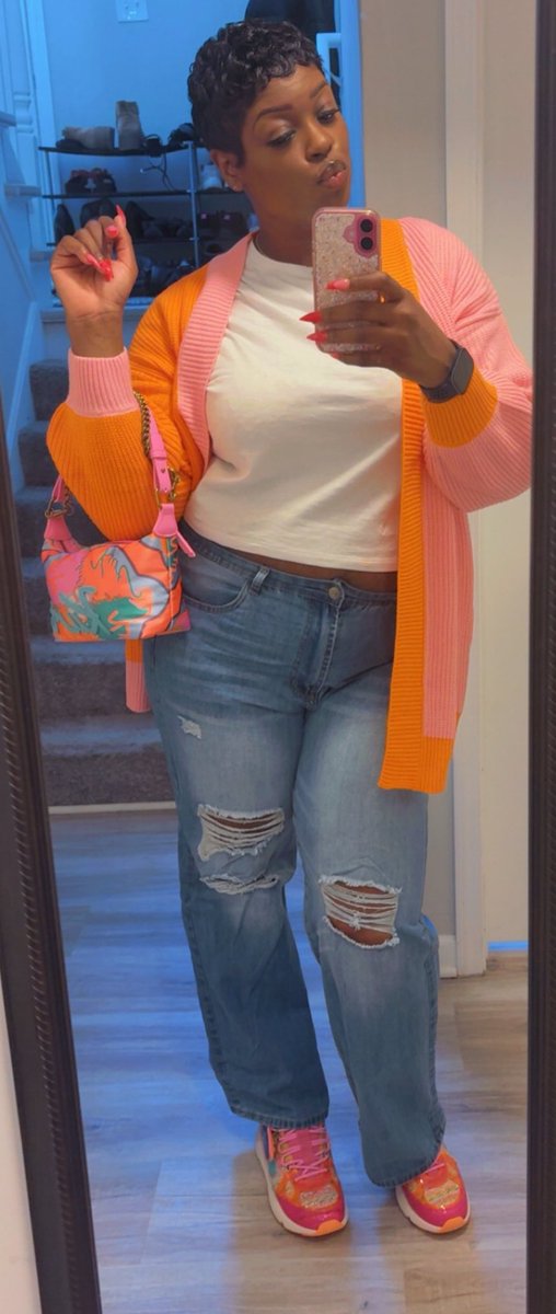 MamaTron_210 tweet media