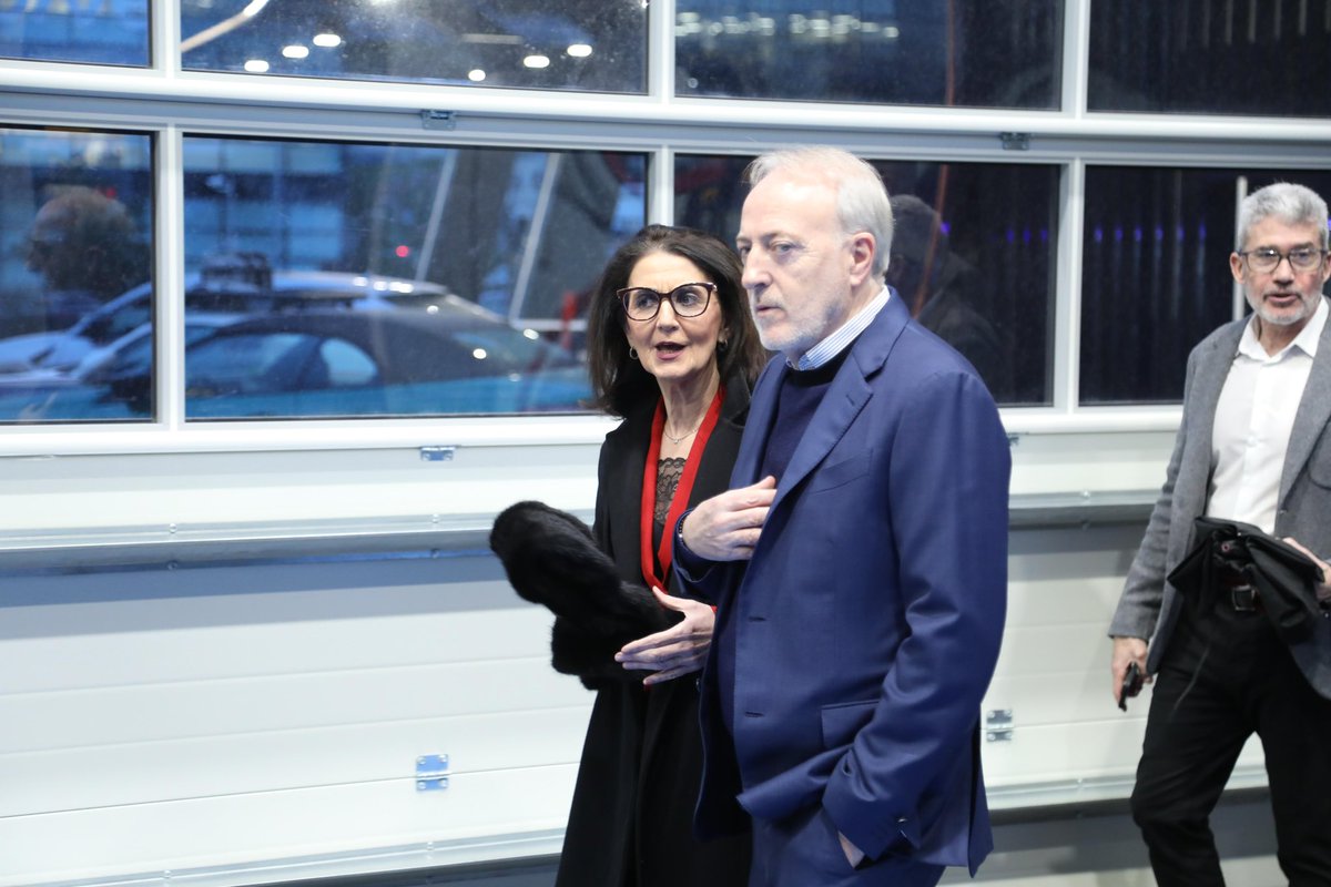 MarAlcobendas's tweet photo. ¡Gran inauguración deNeumáticos Soledad en Alcobendas! 🚀 Instalaciones d última generación con taller digitalizado, gasolinera y electrolinera. Gracias a la familia Pérez por la calurosa acogida. ¡Os deseamos mucho éxito en vuestra llegada a la ciudad! #GrupoSoledad #Alcobendas https://t.co/M8IUHKEKjw