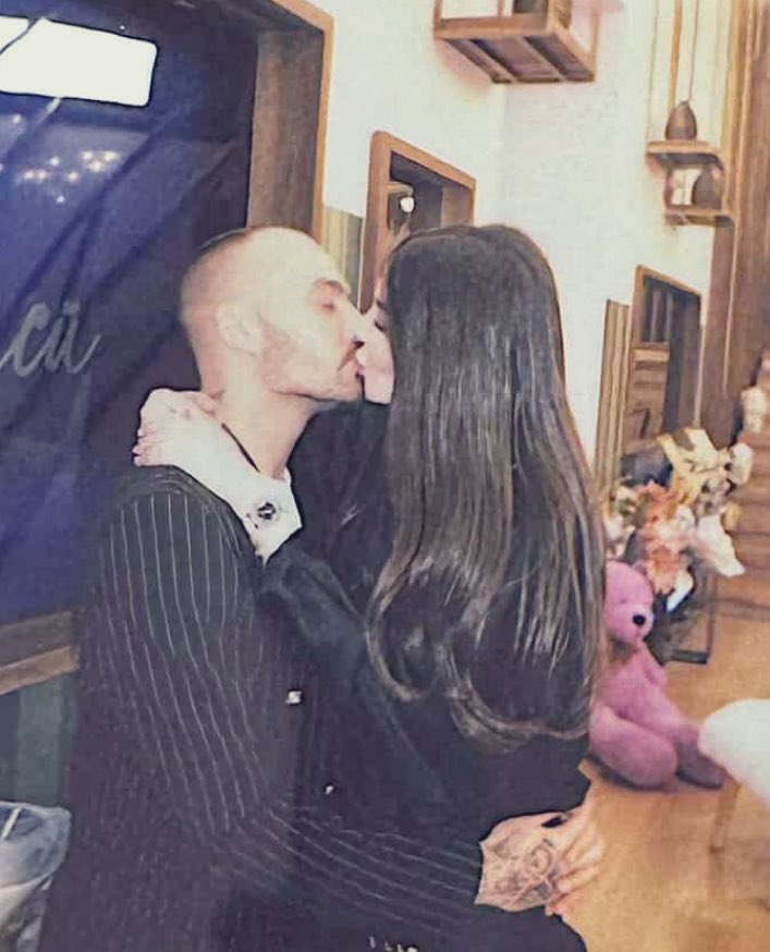 lunasonriiente's tweet image. aşk nerden nereye..
#kısmetseolur #belbar