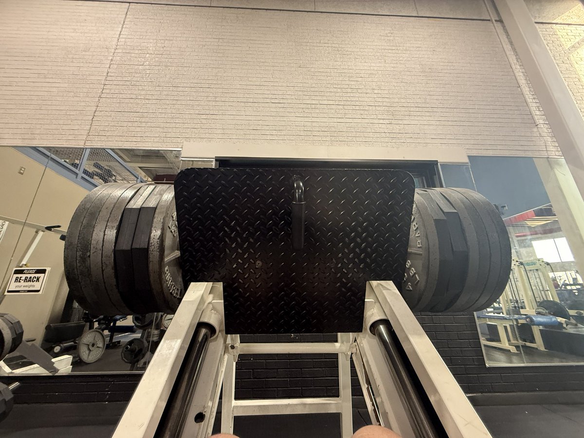 Ruker Freeman tweet media