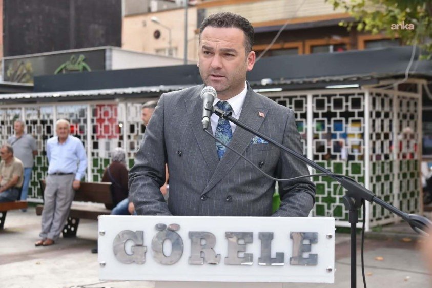 samimihaberr's tweet image. Giresun Görele Belediye Başkanı Hasbi Dede, cinsel taciz iddiasıyla yürütülen soruşturma kapsamında tutuklandı.
Savcılığın itirazı sonrası yeniden hakim karşısına çıkan CHP’li başkan için tutuklama kararı verildi.
#Görele #HasbiDede #SonDakika #CHP