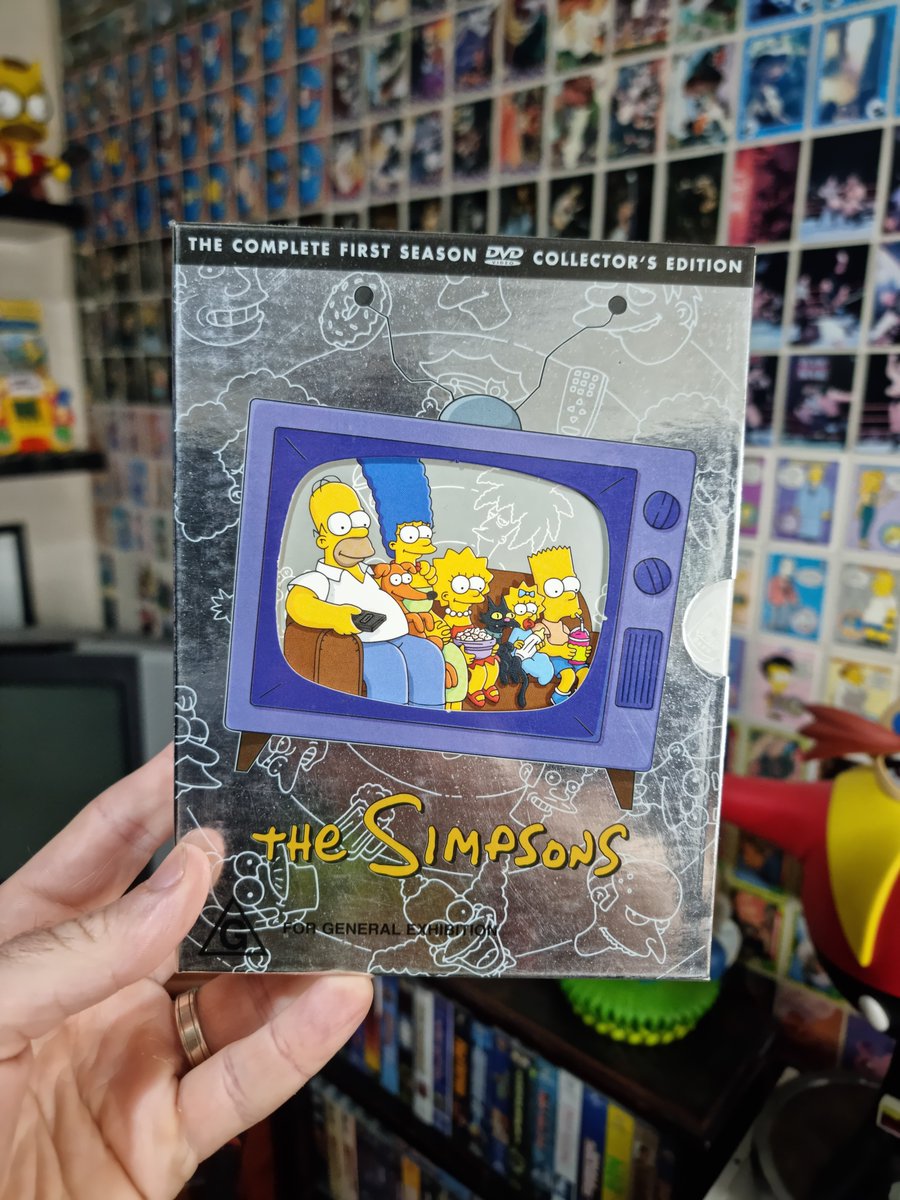 Who remembers how exciting it was when The Simpsons were finally released on DVD?

Released in 2001, this set introduced me to audio commentaries ♥️

I'd find myself listening to <a href="/AlJean/">Al Jean</a> <a href="/mattselman/">Matt Selman</a> <a href="/MikeReissWriter/">Mike Reiss</a> <a href="/thatbilloakley/">BILL OAKLEY</a> <a href="/Joshstrangehill/">Josh Weinstein</a> more than the actual episode!