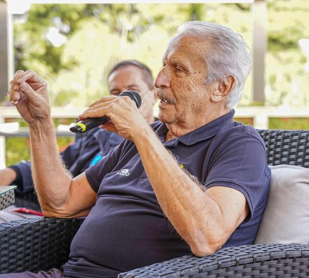 Non solo imprenditore lungimirante. Giorgio Bartolini è stato un uomo di sport e di impegno civico, legatissimo al nostro territorio. Sarà difficile dimenticare il suo carisma e la sua simpatia. Riposi in pace.