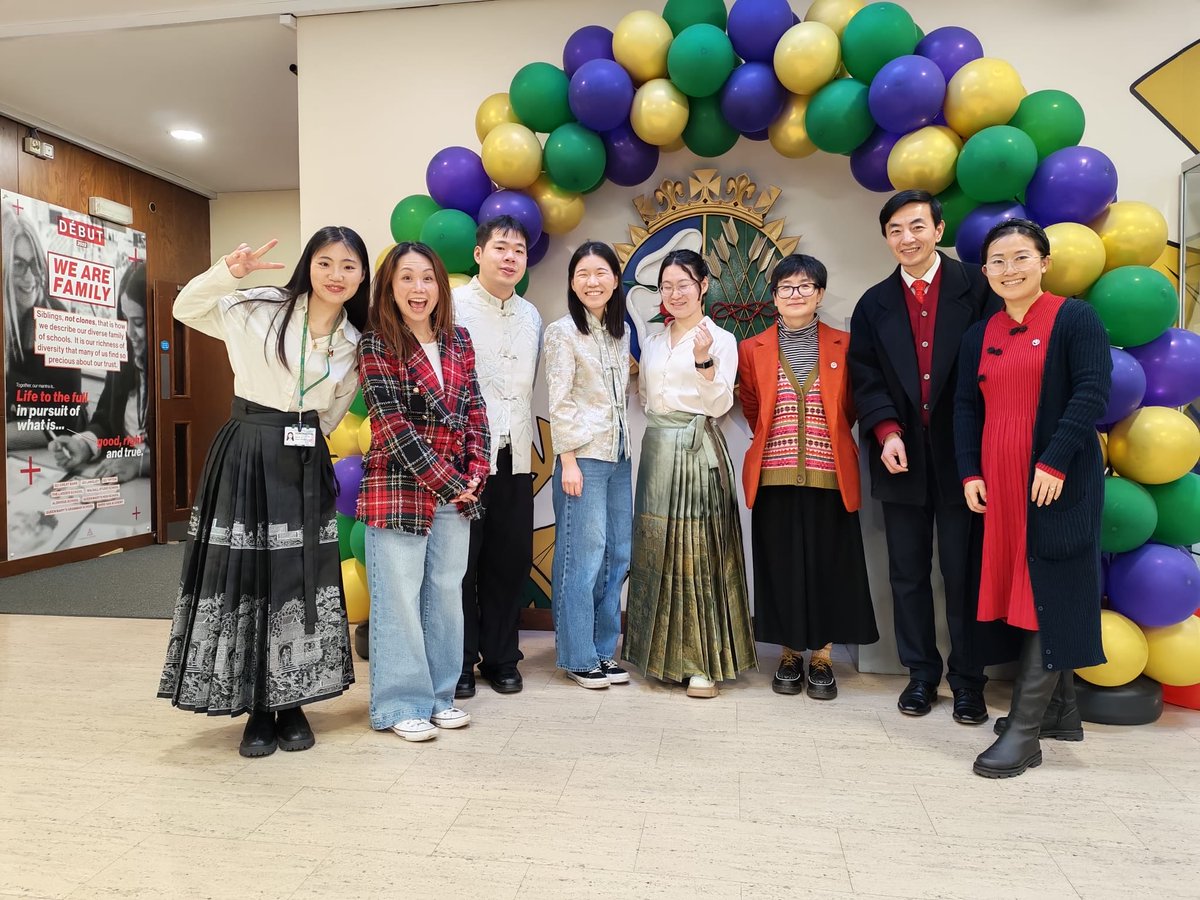 qmgs_mandarin's tweet photo. Our Y7s had an incredible Year of the Horse 🐎 celebration! Fully immersed in culture through ink printing, origami, dance, song &amp; poetry. Amazing enthusiasm and behaviour all day. Thanks to all the teachers and volunteers. @qmgs1554 @MEP_Excellence https://t.co/ZCMsjlT776