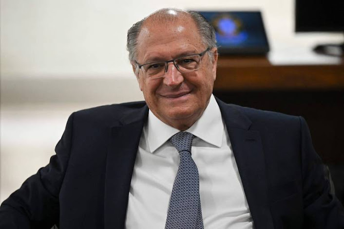 ‘Tem dois ansiosos na vida: políticos e jornalistas’, diz Alckmin sobre cenário das eleições em SP
Vice-presidente diz que ainda é cedo para discutir disputas estaduais e afirma que decisões não partirão de Brasília welbi.blogspot.com/2026/02/tem-do… #BlogdoWelbi