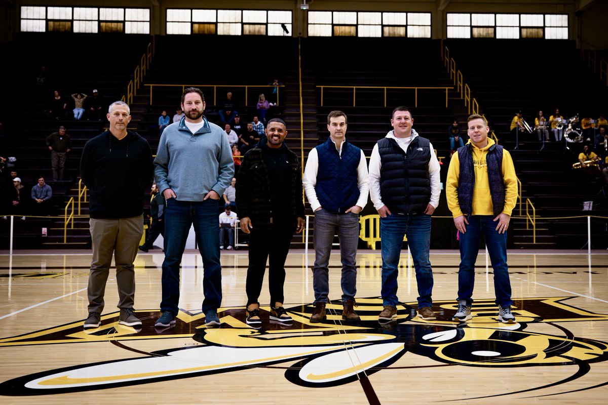 BW Men's Basketball tweet media