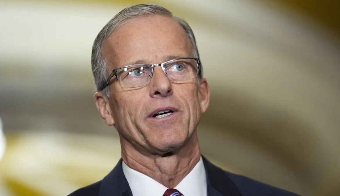 GuntherEagleman's tweet image. 🚨 JUST IN: Senate Majority leader for Republicans, John Thune, is receiving massive pressure from Republicans to get the SAVE America Act passed.  

CALL HIM THIS WEEK!  HE NEEDS TO HEAR FROM EVERYONE!  Words of “encouragement”  

He is tagged in this post and his office number…