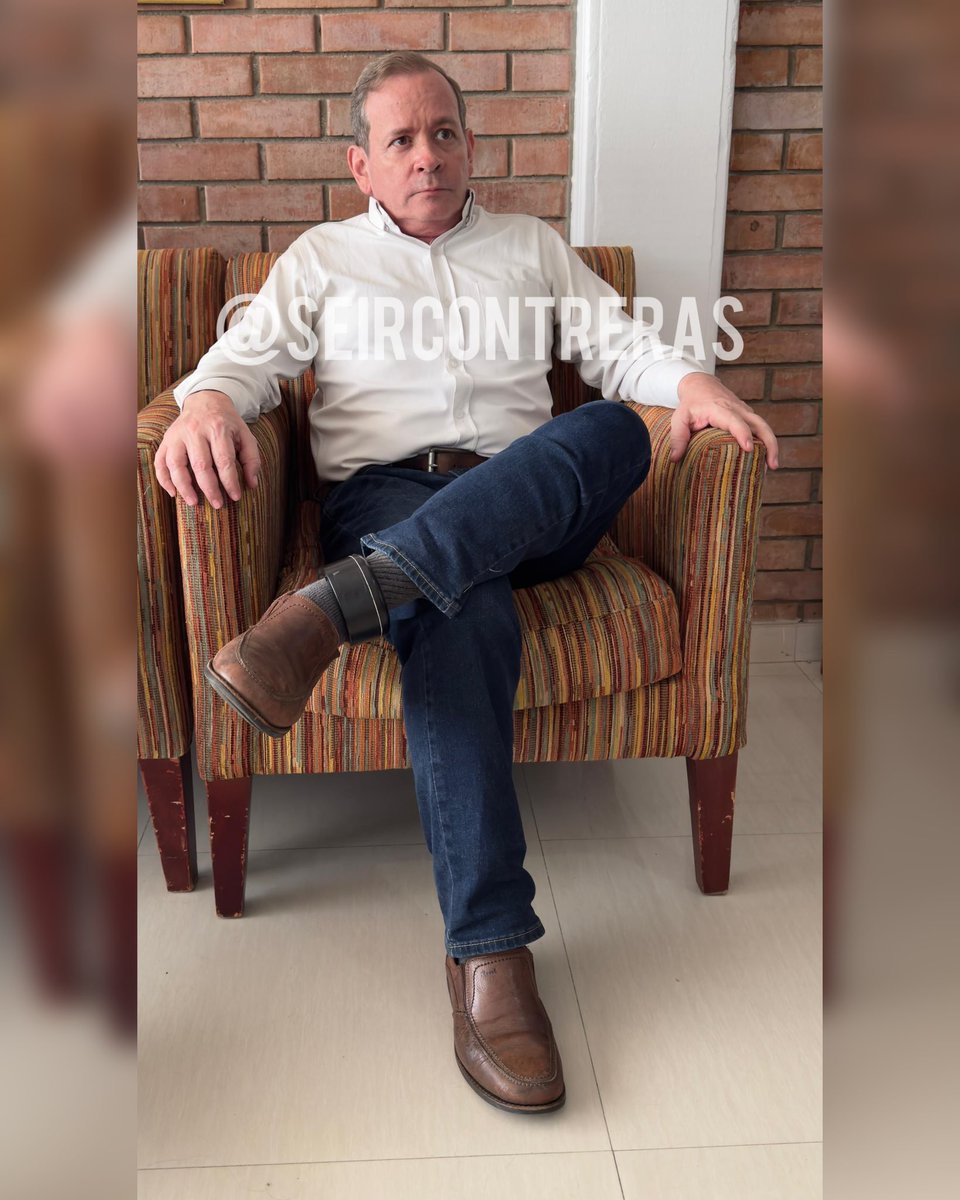 Con grillete, esta es la primera imagen de <a href="/JuanPGuanipa/">Juan Pablo Guanipa</a> tras su arresto domiciliario.