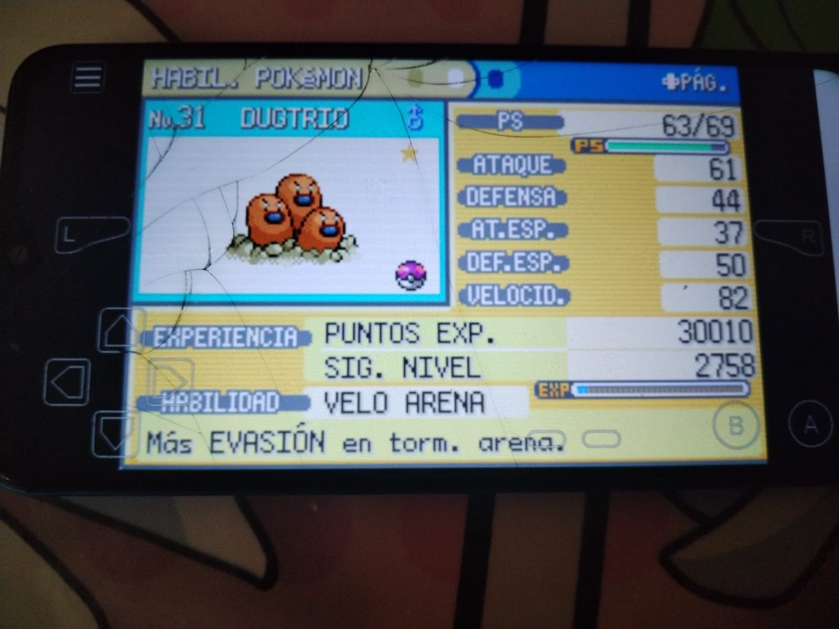 Haunter3001's tweet photo. Jugando de manera random en el teléfono (si emulador) de la nada sale este Dugtrio shiny en el verde hoja

Video: https://t.co/rZ1TRzLA3i

#Pokemon #pokemonshiny #shiny  #pokemonleafgreen https://t.co/doFFQz0dNl