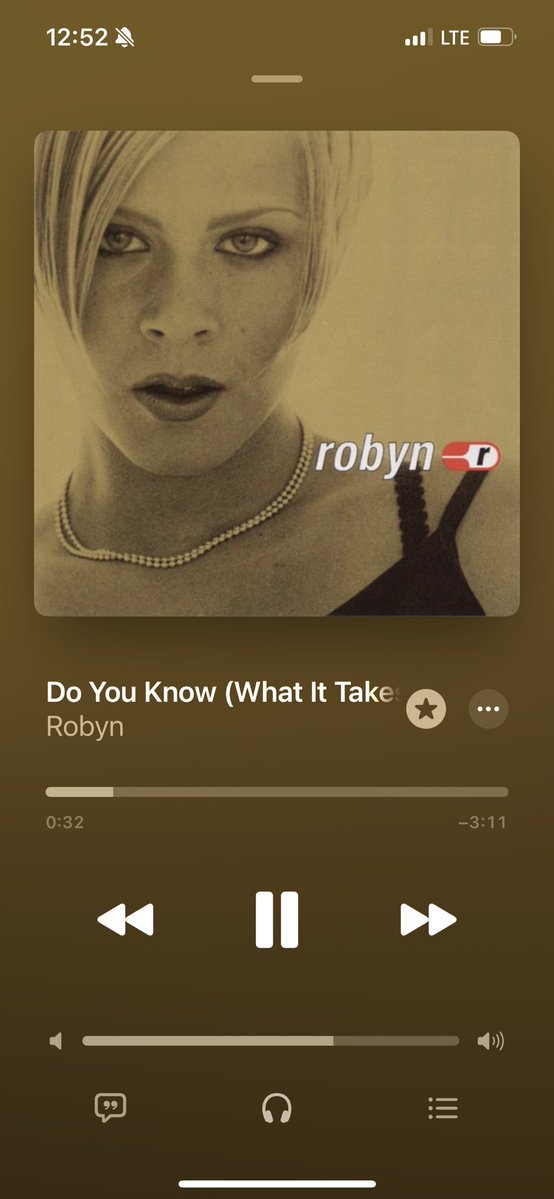 itznotjay's tweet image. Brandy really is the blueprint because you can’t tell me this don’t sound like one of her scraps