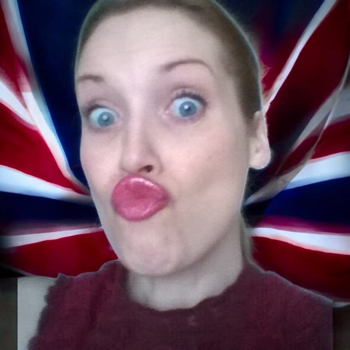 RayMairead's tweet photo. Kiss it, bitch.
#RuleBritania https://t.co/QB1er1D6zu