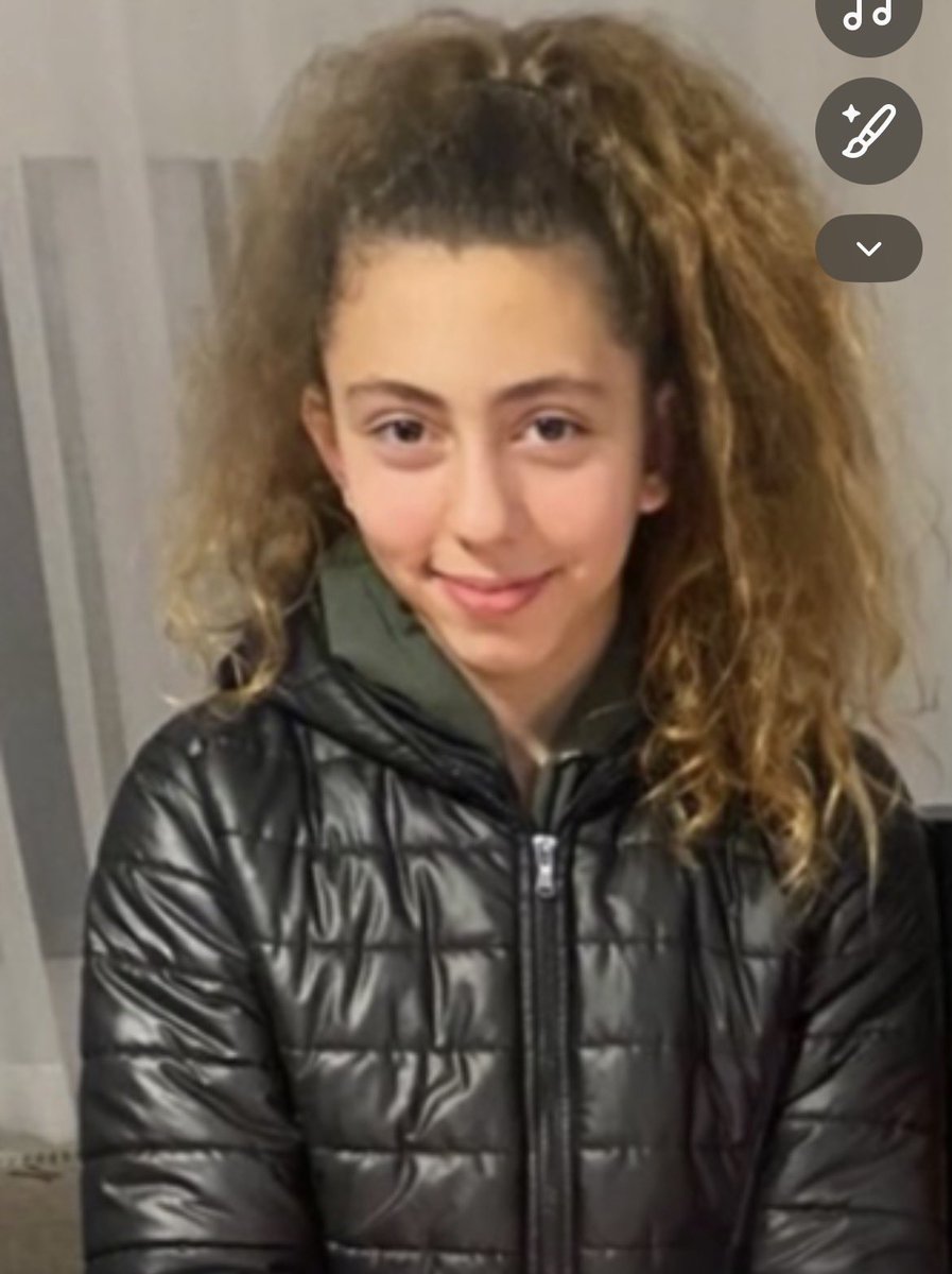 Tam 3 yıl Serinim.Ümitlerimz umutlarımz hayatımz toprağa gömüleli.Ahhhh Serini bulduk haberi yıkıldığım dünyamın 1 anda karardığı an ahh.Umudm vardı Serinim güçlüdr serinim bizi bırakmz derdim. İzin vermedi ahlaksız pisliklr teyzem.Affet kuzum affet bilemedk teyzem bilemedk affet