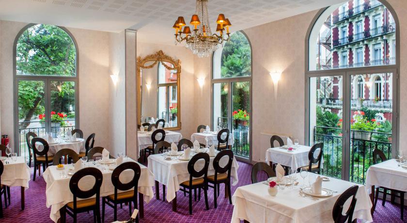 euro_tour's tweet image. ❤️泊まってみたい『🇫🇷フランスの #豪華ホテル✨』
➡euro-tour.co.jp/luxury-hotel/f…
ルルド「ホテル・シャペル・エ・パルク」　ノートルダム・サンクチュアリの入り口からわずか20m。バルコニー付きの客室を提供♪ #ルルド #Lourdes #HôtelChapelleEtParc