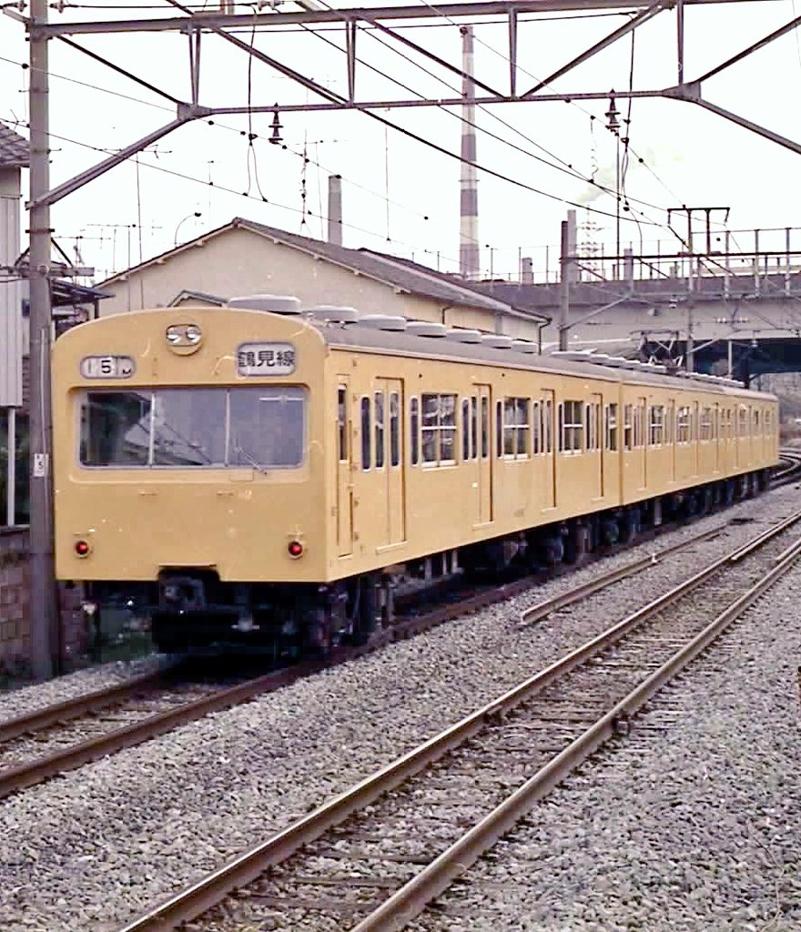 nonbinanchu's tweet image. 非冷房101系時代の鶴見線
鶴見線　鶴見小野駅（多分）にて