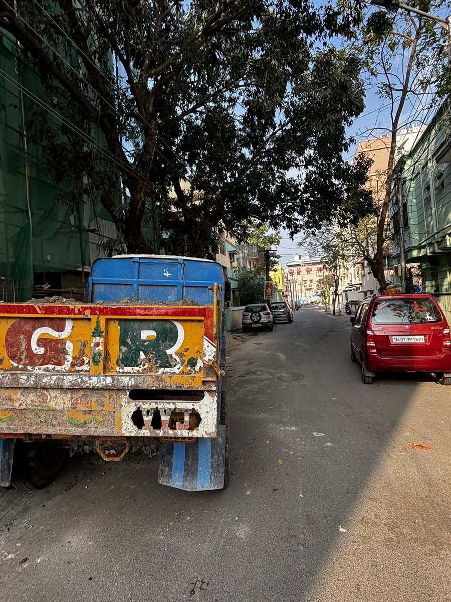 NSriram78's tweet photo. @ChennaiTraffic @chennaicorp Construction work on 44th street Nanganallur is blocking the road regularly.
Vehicles are parked in the middle of road, pile of sand is blocking the road (pics) - can some action be taken for the sake of tax paying citizens ?

Vehicle No : TN55 L1899 https://t.co/AV8B8xoAmZ