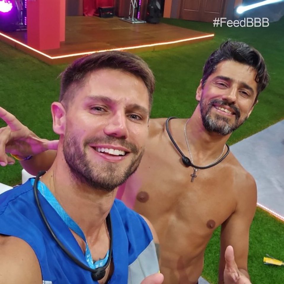 agora é com vocês, meus amores! honrem a trindade… ❤️‍🩹

#BBB26