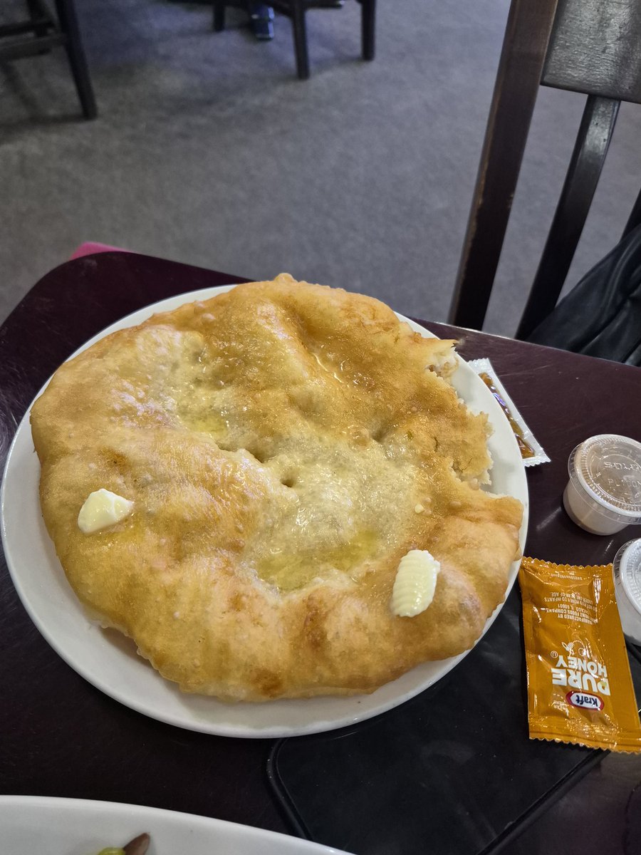 Forgot to get pics of the main dishes <a href="/Thesolardude/">Zombie Scott</a>.  Wife got the lamb sandwich on the "dry" bread, I got the Southwestern hot dogs &amp; we got a side of Navajo Fry Bread.