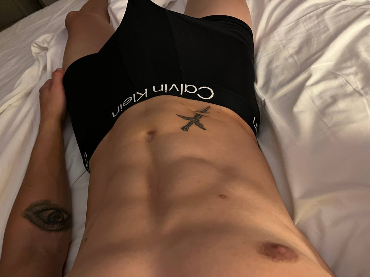 LionHansel's tweet photo. Como va su noche? La mía muy caliente 🔥🔥🔥 promos en telegram VIP, pack de videos y más,, info al dm https://t.co/nPytSMDIAK