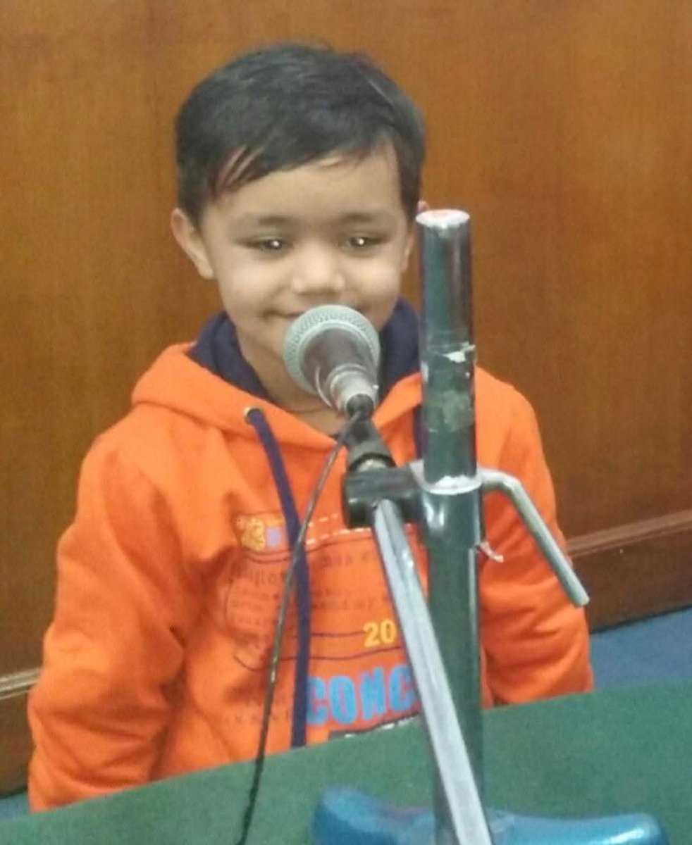 jasaana's tweet photo. T - 2589
नाना का दोस्त गौरांश... ऊर्जावान नाती प्रिय गौरांश तिवाड़ी को जन्मदिन की बहुत-बहुत बधाई और ढेर सारा आशीर्वाद ... #Photography #Professionalmode https://t.co/4y9IncWC2y