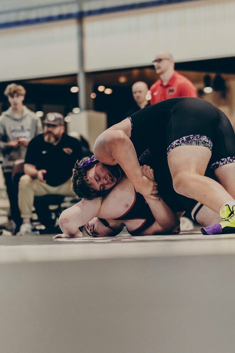 PeytonMill09's tweet photo. One more to go…..
#State
#CU
@annawrestling https://t.co/8ziPfRc8z3