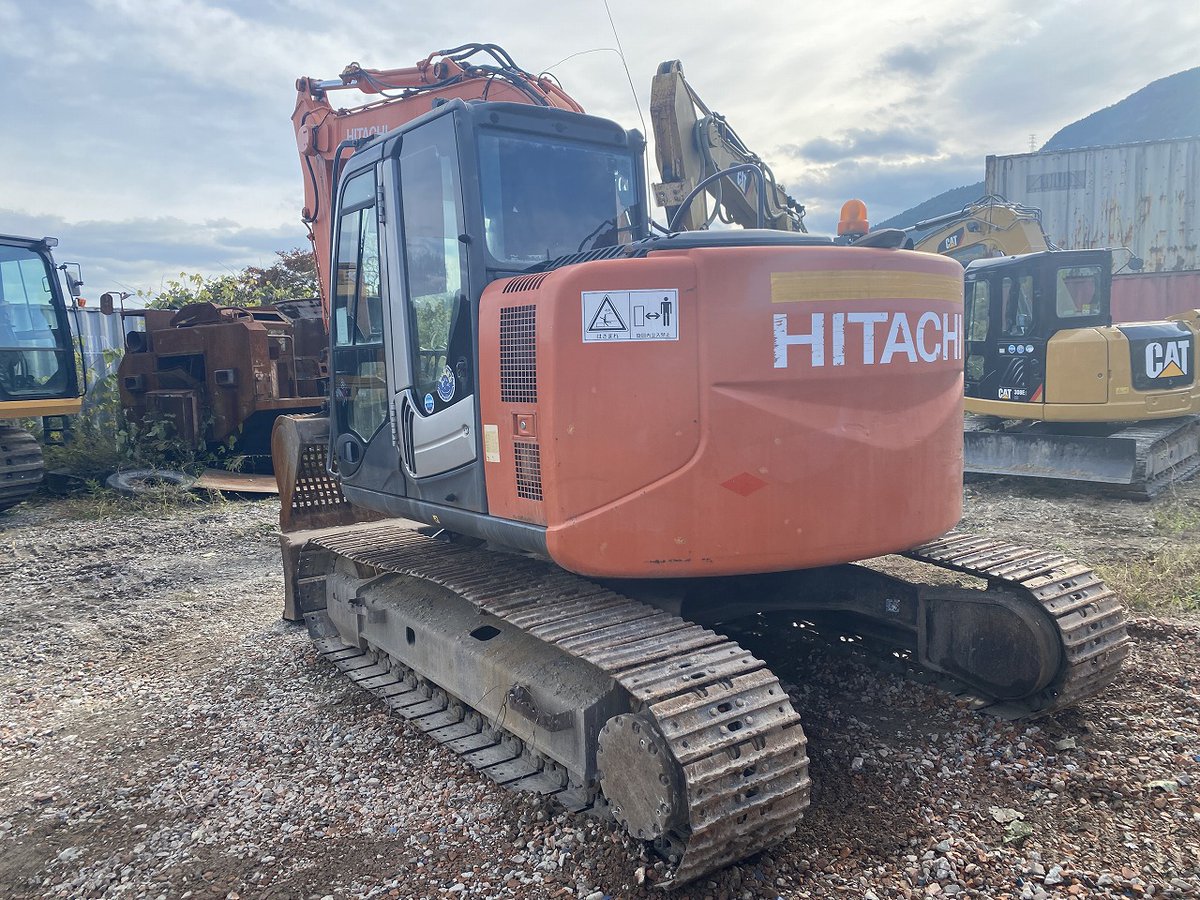 r_engineering2's tweet photo. 株式会社Rエンジニアリングトレーディングです。
【販売中の重機紹介】
HITACHI ZX135US-3
2010年式/3,903hr
写真・詳細はこちらから👇
https://t.co/XjPW8z4Xge
ご質問はコメント・DMでお気軽に💬
#重機 #中古 #建設機械 #heavymachinery #ユンボ #油圧ショベル #ZX135 #HITACHI #日立建機 #栃木県 https://t.co/jWf2NnEvui