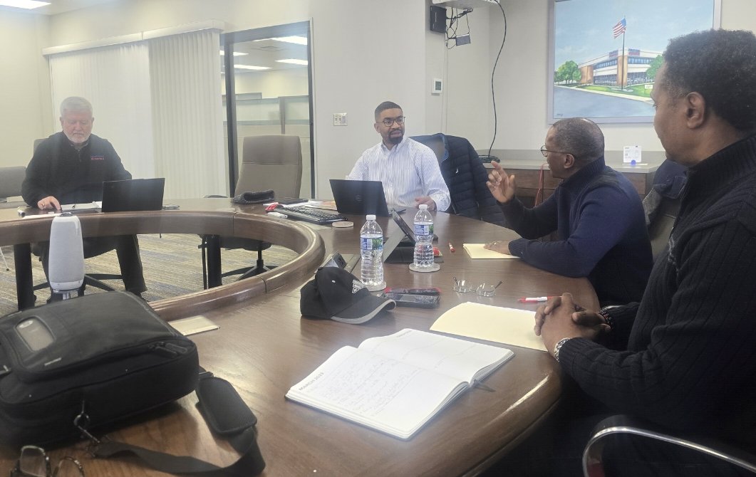 charlesharriso5's tweet photo. Today, I was in Fort Wayne with two other members of the Indianapolis TenPoint Coalition board. We collaborated with three representatives from Fort Wayne United Ten Point Coalition to develop a business plan aimed at expanding and replicating our youth violence reduction model in other cities across Indiana. @NationalTenPoin @Indytenpoint
