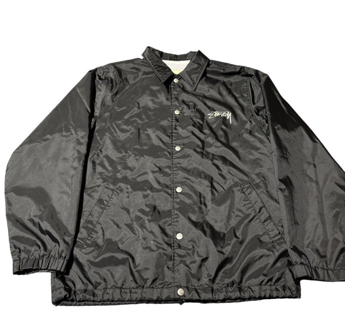 stussyのサーフマンのコーチジャケット そこまで古い物ではないらしい