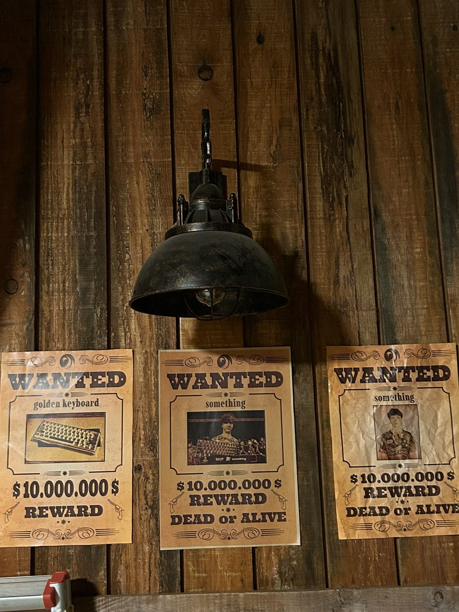 something tweet media