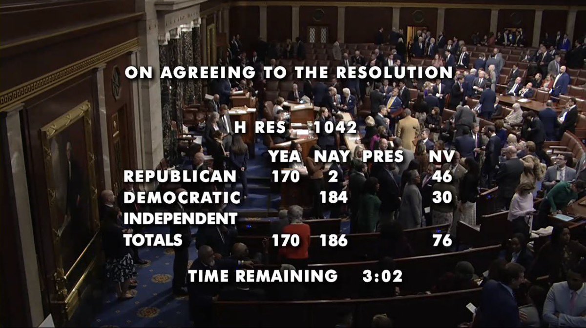 PollTracker2024's tweet image. US House is voting on the 3-bill rule, which would reinstate a ban on floor votes to repeal President Trump's emergency declarations on tariffs until July 31, 2026

GOP Reps. Bacon and Massie vote no