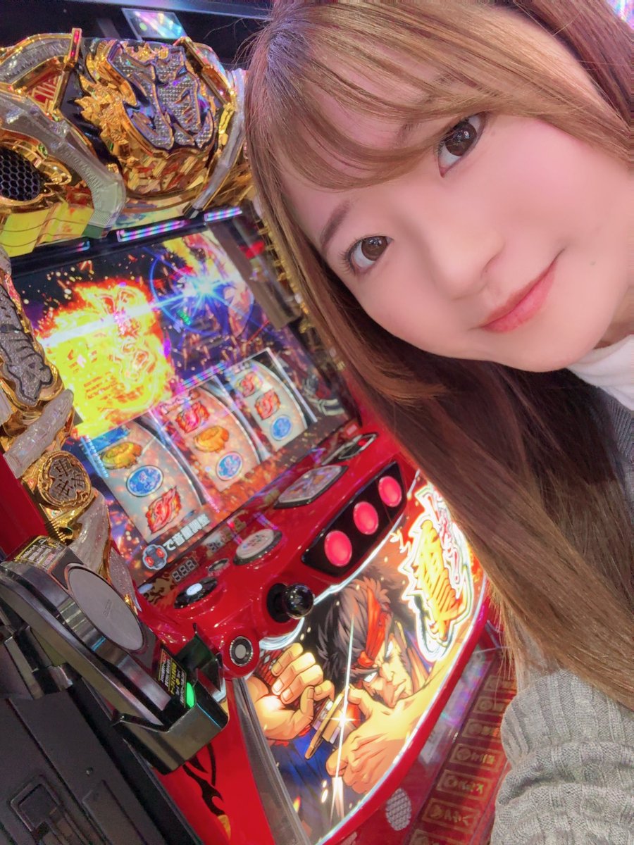 ちょっと怪しめなので台移動って思ったけどジャグラー混んでて結構移動