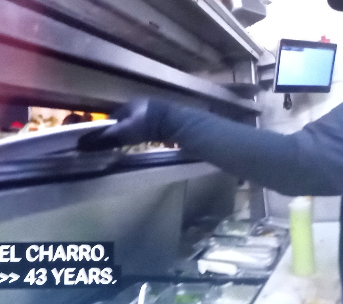 MMerandah's tweet photo. @TMZ El Charro perp cook  has very similar black gloves @SavannahGuthrie Did a Today show called " Homecoming" they all go out to eat at El Charro Just something I noticed.. @FBIPhoenix @FBI https://t.co/7vQoxdvExX