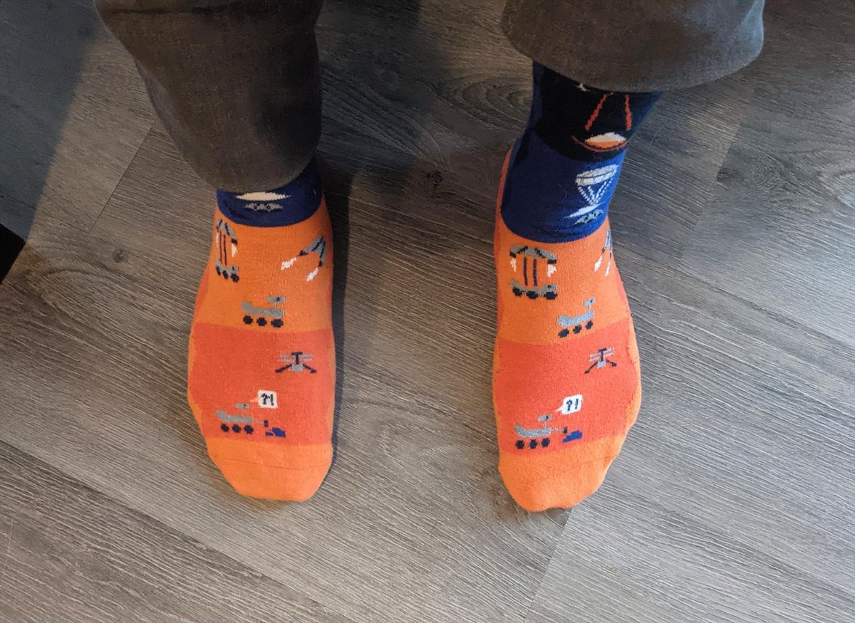 Daniel | ScienceSocks et al. tweet media