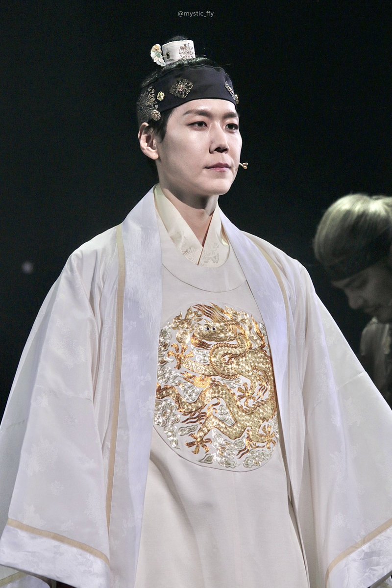 260210 #한복입은남자 커튼콜데이

세종·진석 | #카이 

🌌🌌🌌