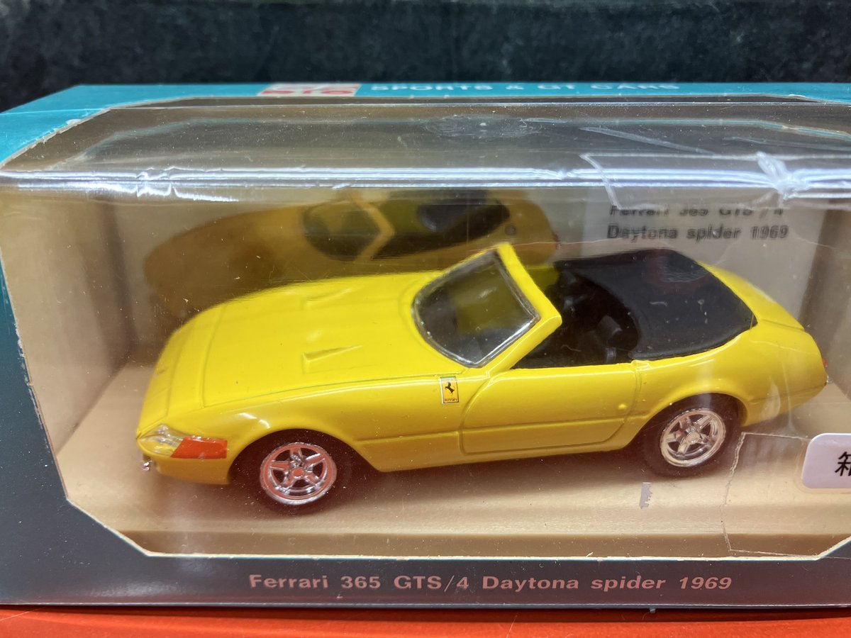 🚗🚙4階ミニカー売り場から🚓🚒 #フェラーリ365GTS4デイトナスパイダー