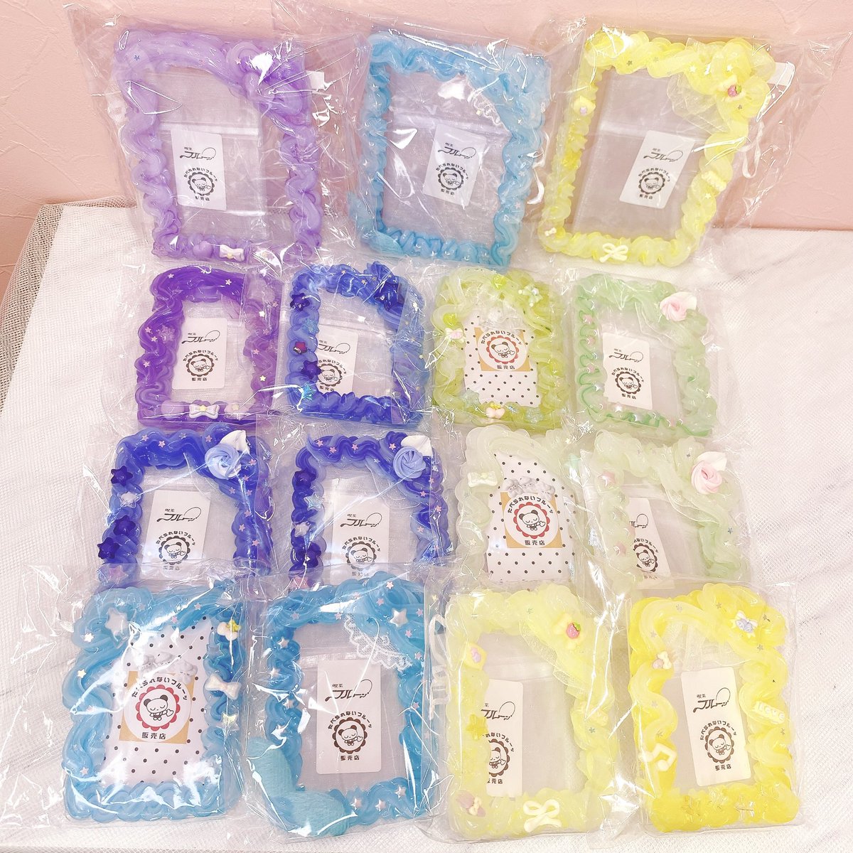 Kawaii__Stars's tweet photo. 🌈Kawaii☆Stars 原宿本店🎀

2月11日
♡ただ今の店舗状況です♡

🌈喫茶フルーッさま

バレンタインにぴったりな💘
マーブルカラーのふわふわクリームや💭
キラキラお星さまに🌟わんちゃん🐶が
キュートな推し色デコケースなど✨

お気に入りがきっと見つかります♡

通販ご希望の方は
ご希望の方は作品に⭕️をつけて 
DMまでお問い合わせください♡