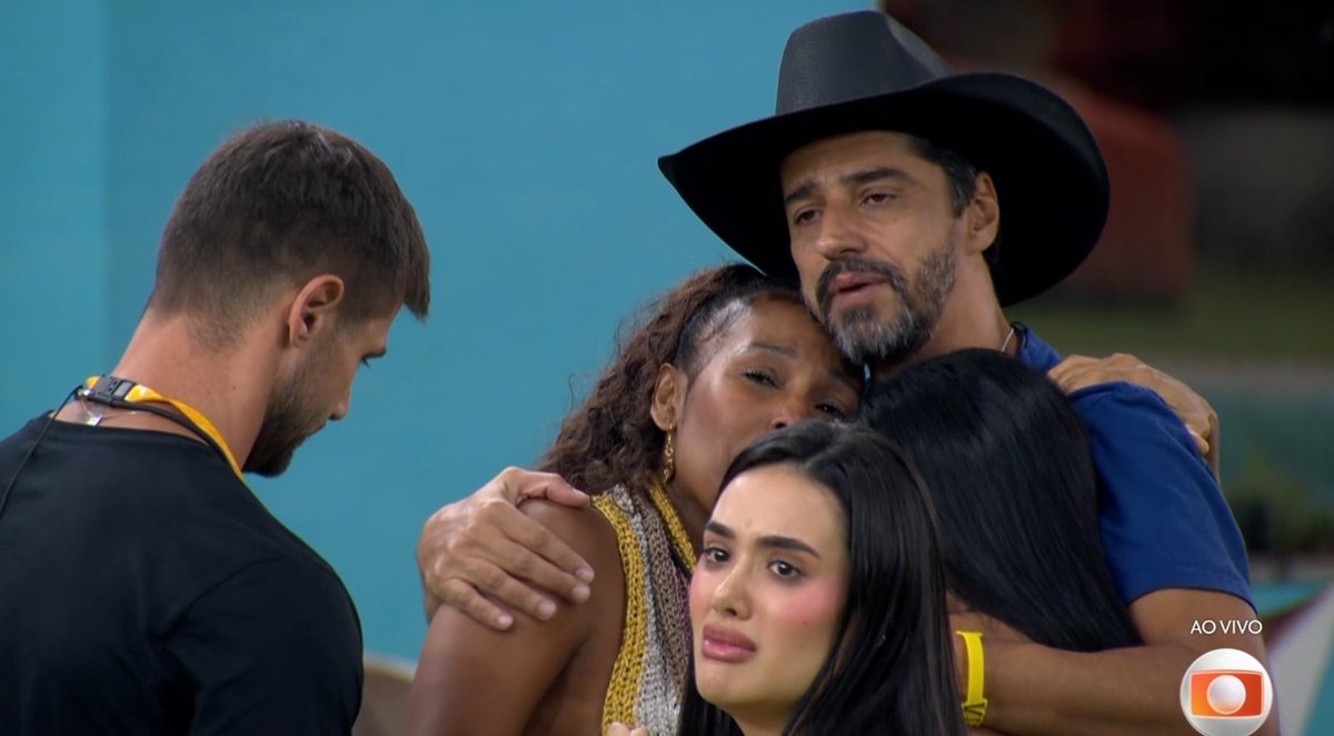 A turma do 22 tá reunida agora se lamentando. Incrível que a Sol escolheu esse povo para se aliar #bbb26