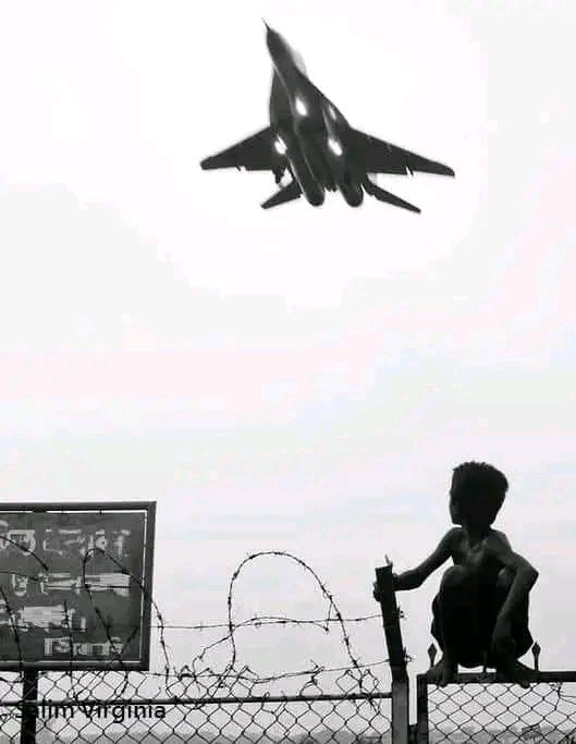 "بعض البشر يشاركون الغربان في صفتين أساسيتان من صفاتها هما، الدناءة إلى أقصي حد والثانيه، عدم شعورهم في نفس الوقت  بأنهم أدنياء.!!!"