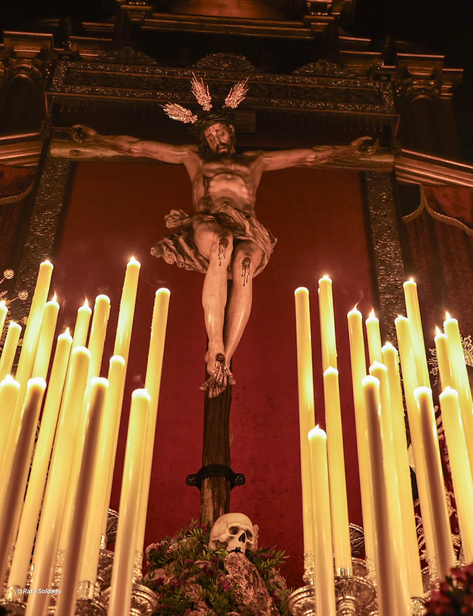 RAFASOLDADO77's tweet photo. Quinario del Santísimo Cristo del Desamparo y Abandono @DoloresdelCerro @BandaCenturia
#tdscofrade
#Luzdevelas
#FotoRafaSoldado https://t.co/zGTlwK9ECc