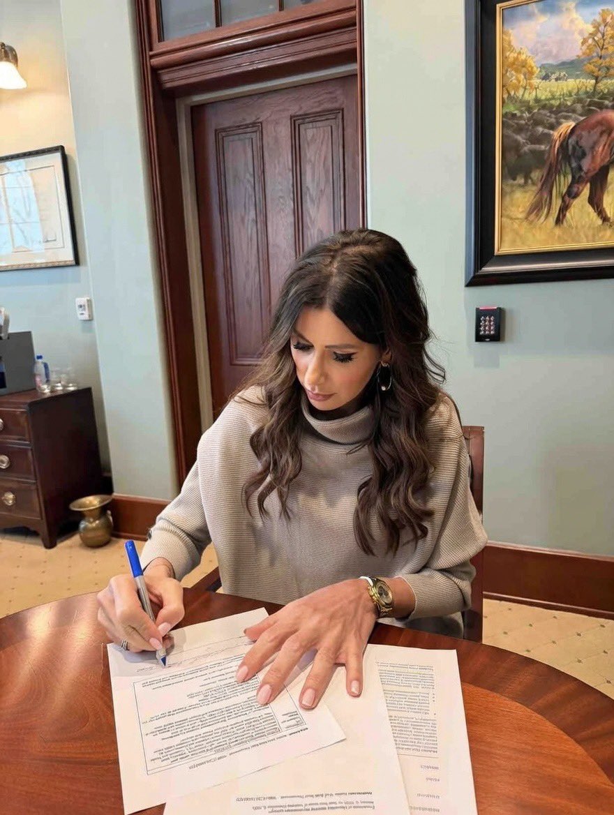 <a href="/Sec_Noem/">Secretary Kristi Noem</a> What’s up with the hands