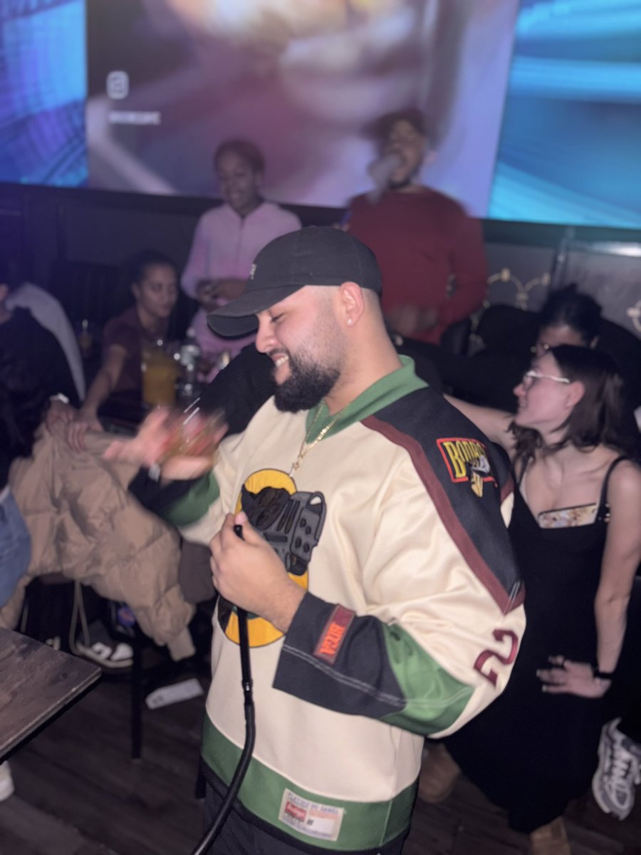 SupremeBeannn's tweet photo. Been a min https://t.co/eCs8ROfX0E