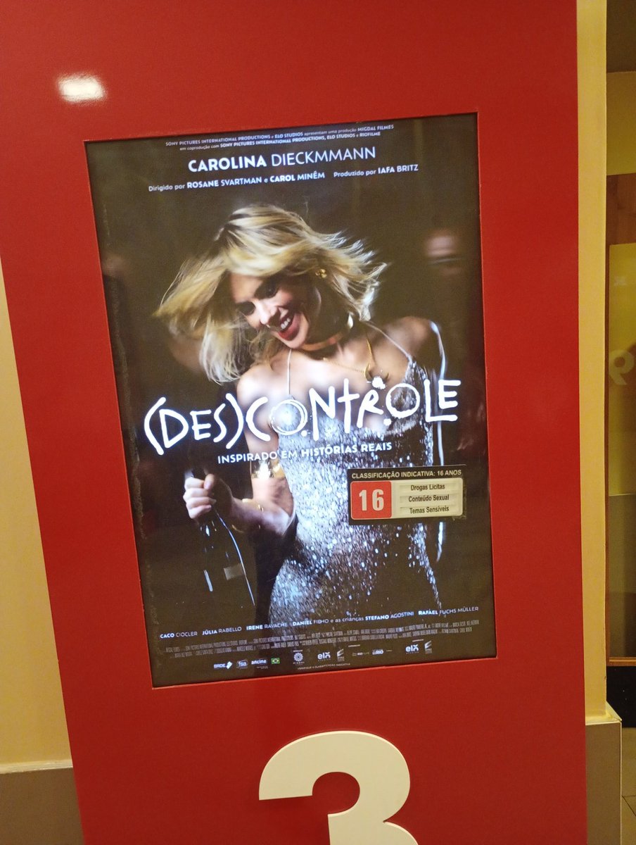 eric_santiag's tweet image. Baita filme, ótimas atuações e um tema bem relevante, a questão do alcoolismo afeta um país inteiro

#Descontrole