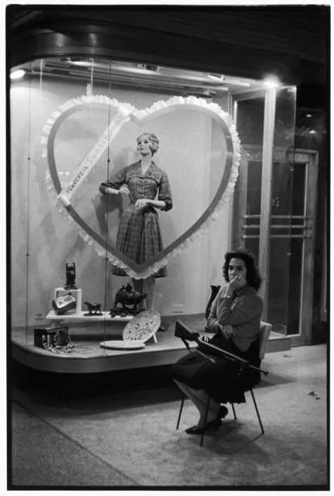 📷 Henri Cartier-Bresson

"Cuba in 1963"
#photooftheday
#blueskyphotography
#photokind