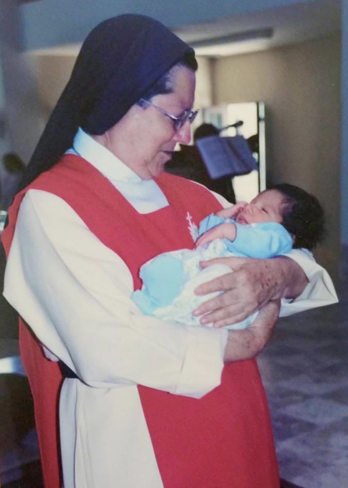 donde fue al primer lugar que fueron después de nacer? el mio fue a un convento de monjas